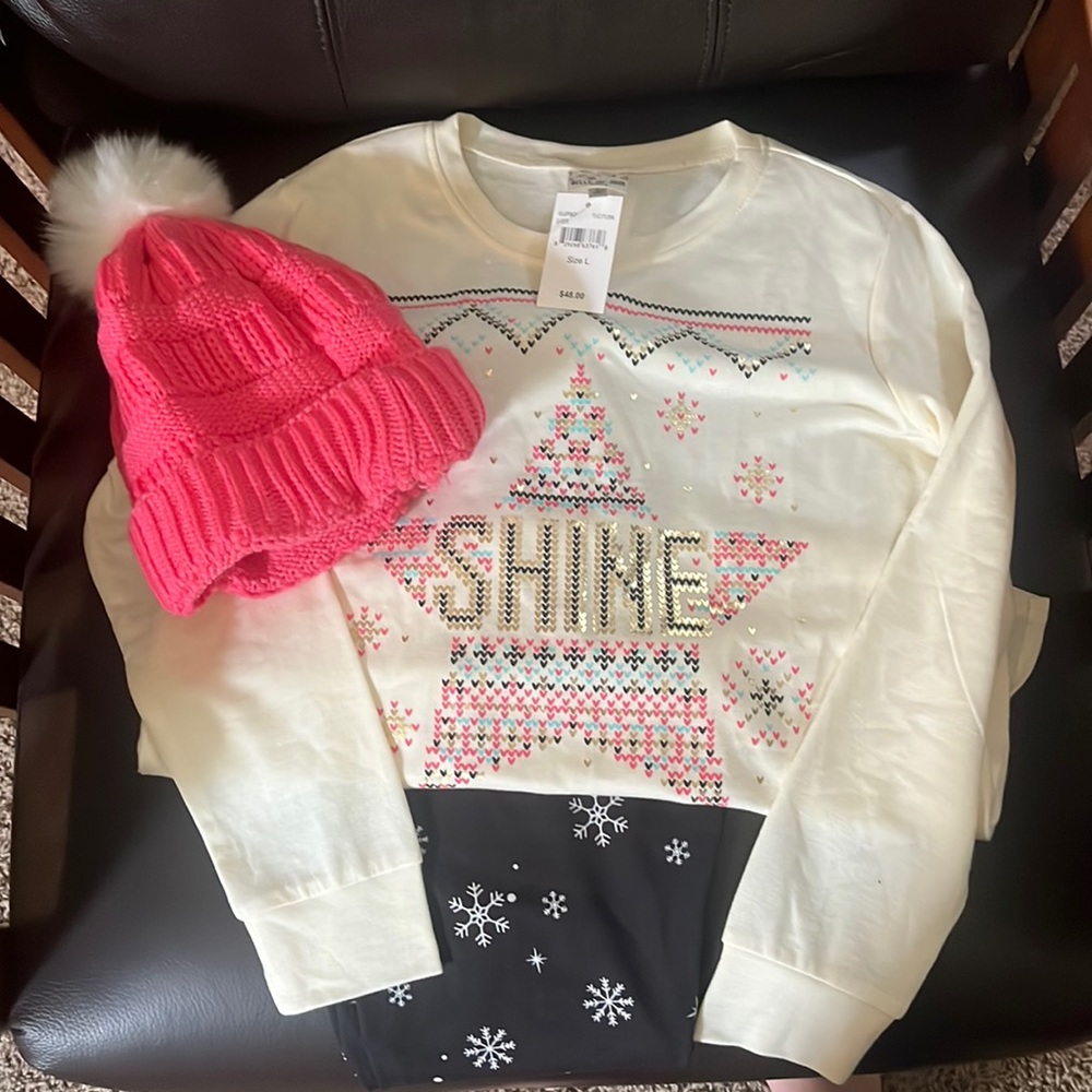Belle du Jour Girls matching legging set with hat. NWT. Size L. Smoke free home.